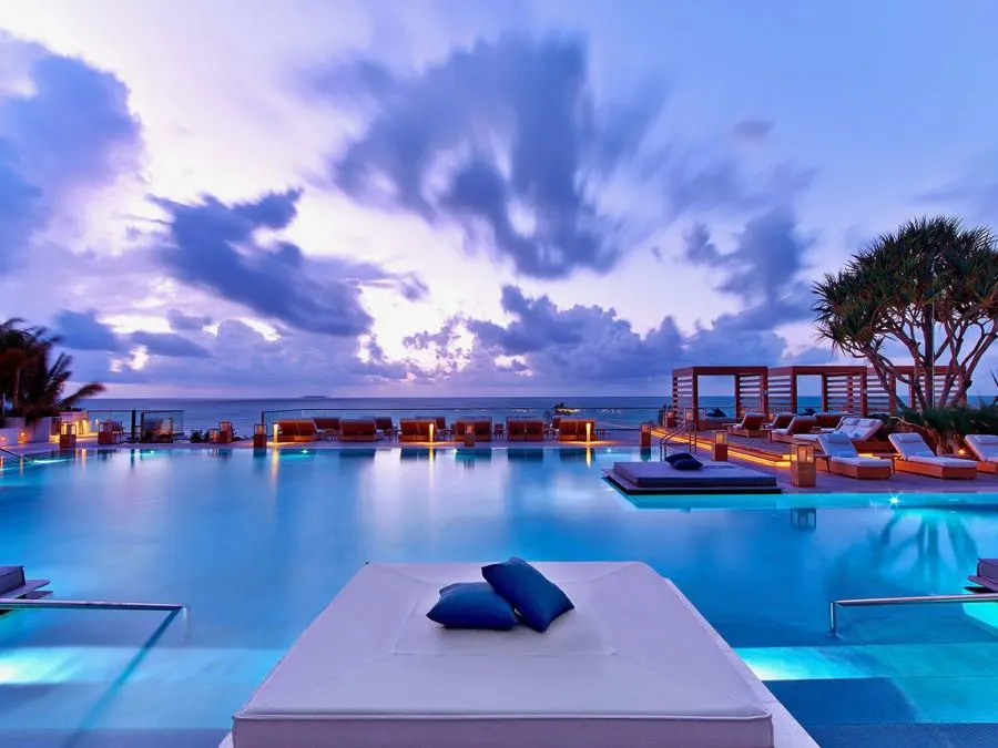 best-pools-miami-1-hotel-cr-courtesy